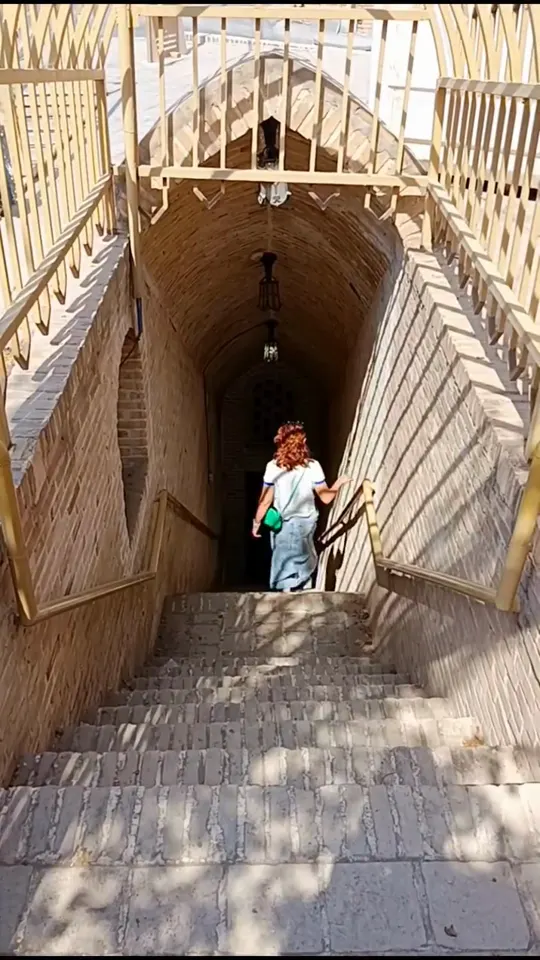قنات دوطبقه مون اردستان